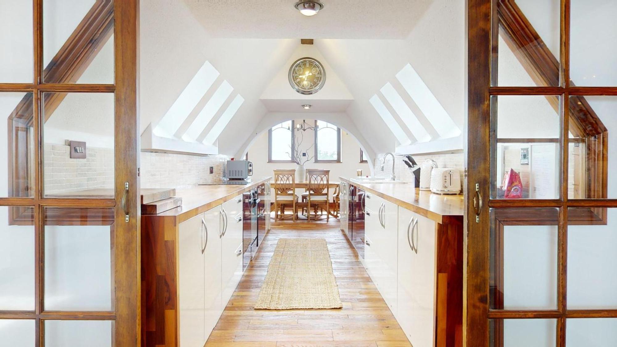 Appartement Spacious 4-bedroom Penthouse Sleeps 8 - Great View And Free Parking Portsmouth