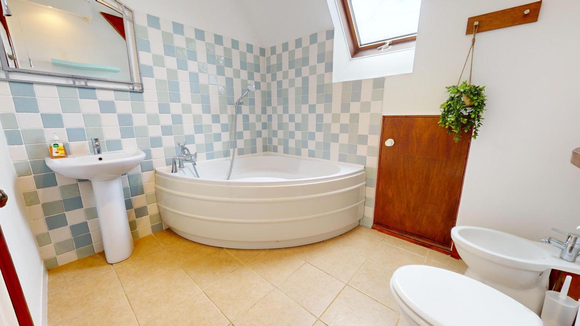 Appartement Spacious 4-bedroom Penthouse Sleeps 8 - Great View And Free Parking *