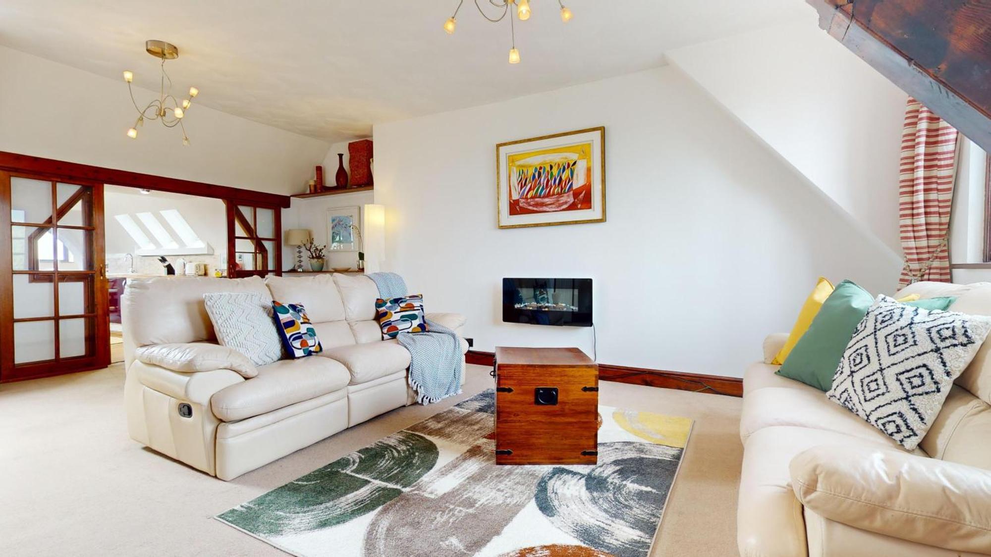 Spacious 4-bedroom Penthouse Sleeps 8 - Great View And Free Parking Appartement Portsmouth
